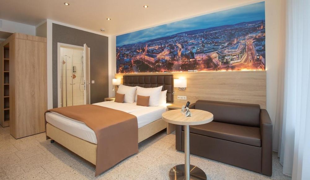 HotelRestaurant Barbarossahof Kaiserslautern Resort Best Prices